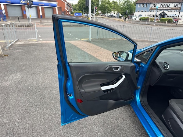 Used Ford Fiesta 2016 for sale - 75033703: Photo 30