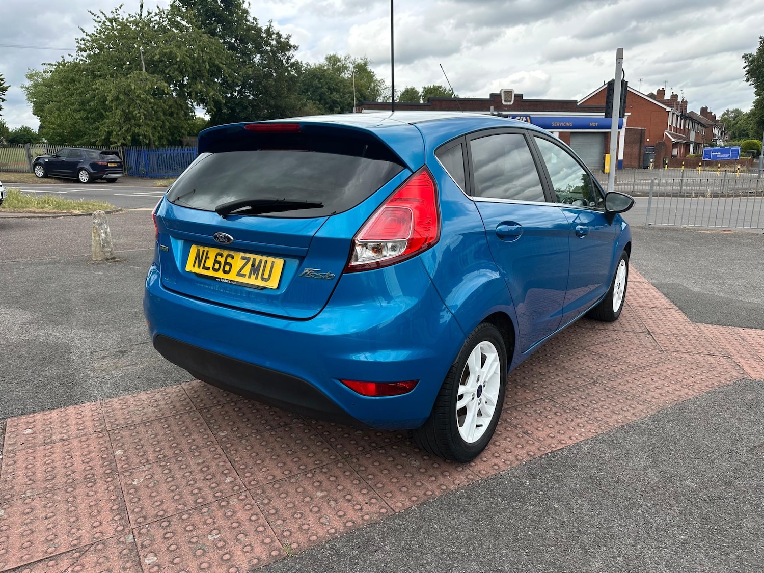 Vehicle 5