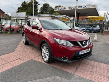 Used Nissan Qashqai 2015 for sale - 76179301: Photo 2