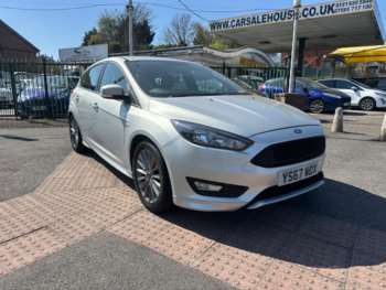 Used Ford Focus 2017 for sale - 74545757: Photo