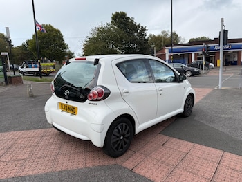 Used Toyota AYGO 2013 for sale - 75949139: Photo