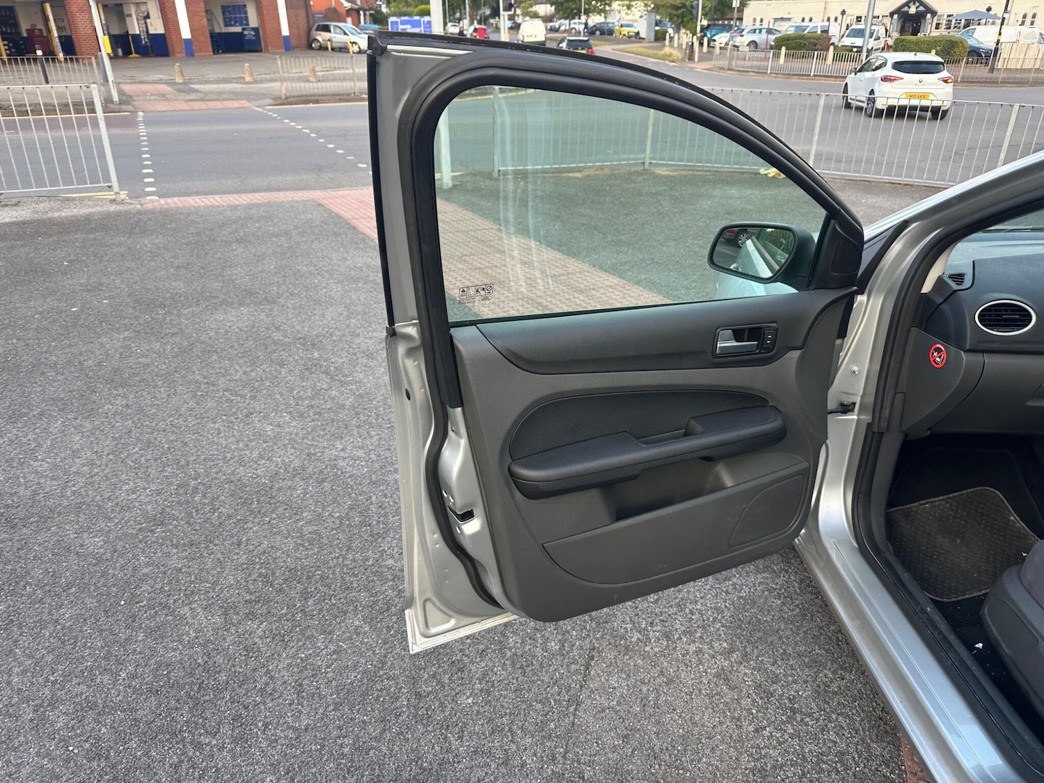 Vehicle 28