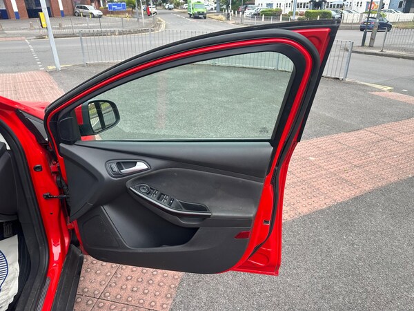 Used Ford Focus 2015 for sale - 75033743: Photo 21