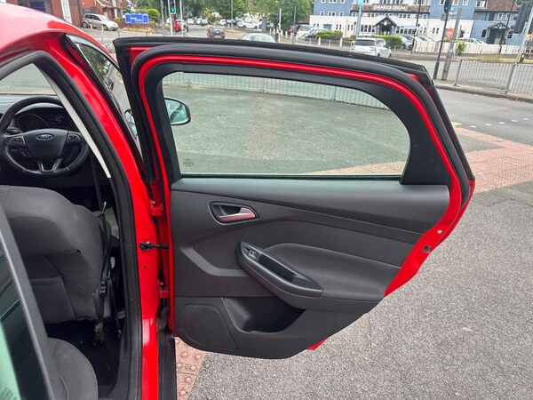 Used Ford Focus 2015 for sale - 75033743: Photo 23