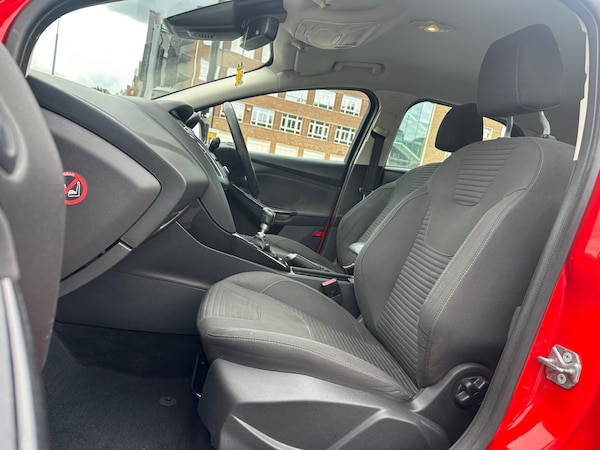 Used Ford Focus 2015 for sale - 75033743: Photo 28