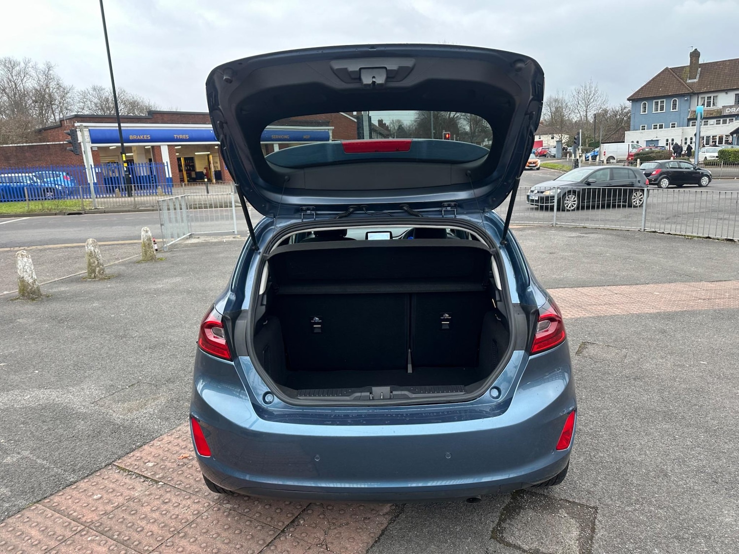 Vehicle 25