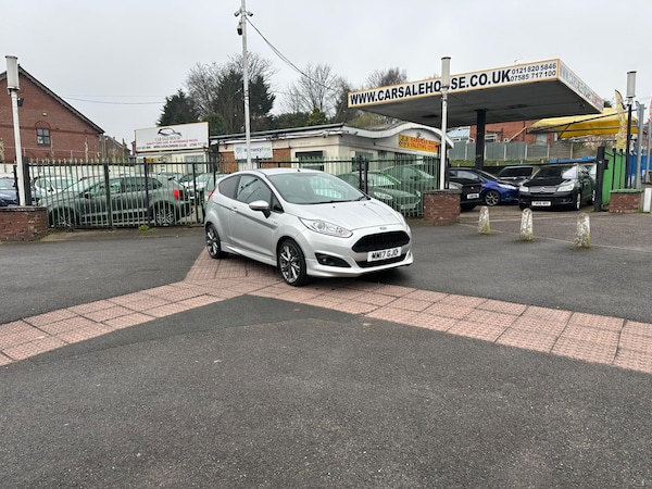 Used Ford Fiesta 2017 for sale - 74654055: Photo 12