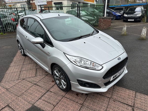 Used Ford Fiesta 2017 for sale - 74654055: Photo 15
