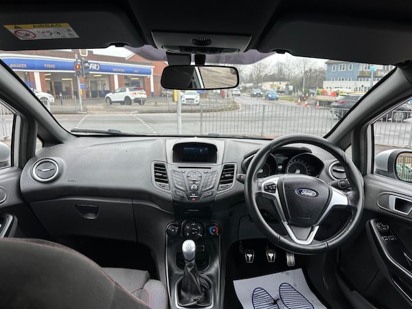 Used Ford Fiesta 2017 for sale - 74654055: Photo 30