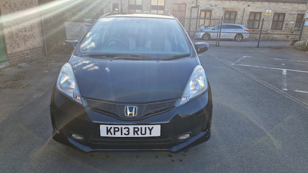 Used Honda Jazz 2013 for sale - 76068024: Photo 3