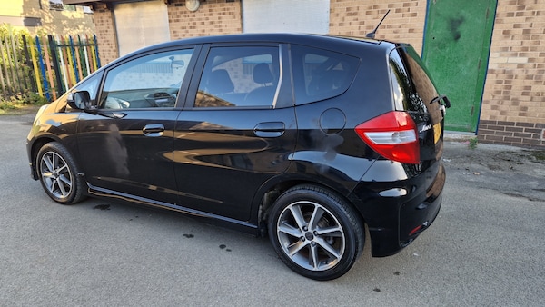 Used Honda Jazz 2013 for sale - 76068024: Photo 6