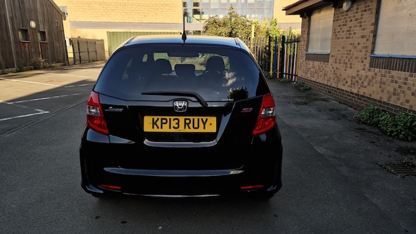 Used Honda Jazz 2013 for sale - 76068024: Photo 8