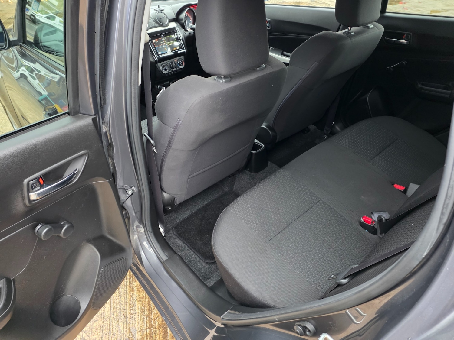 Used Suzuki Swift 2020 for sale - 76882003: Photo 18