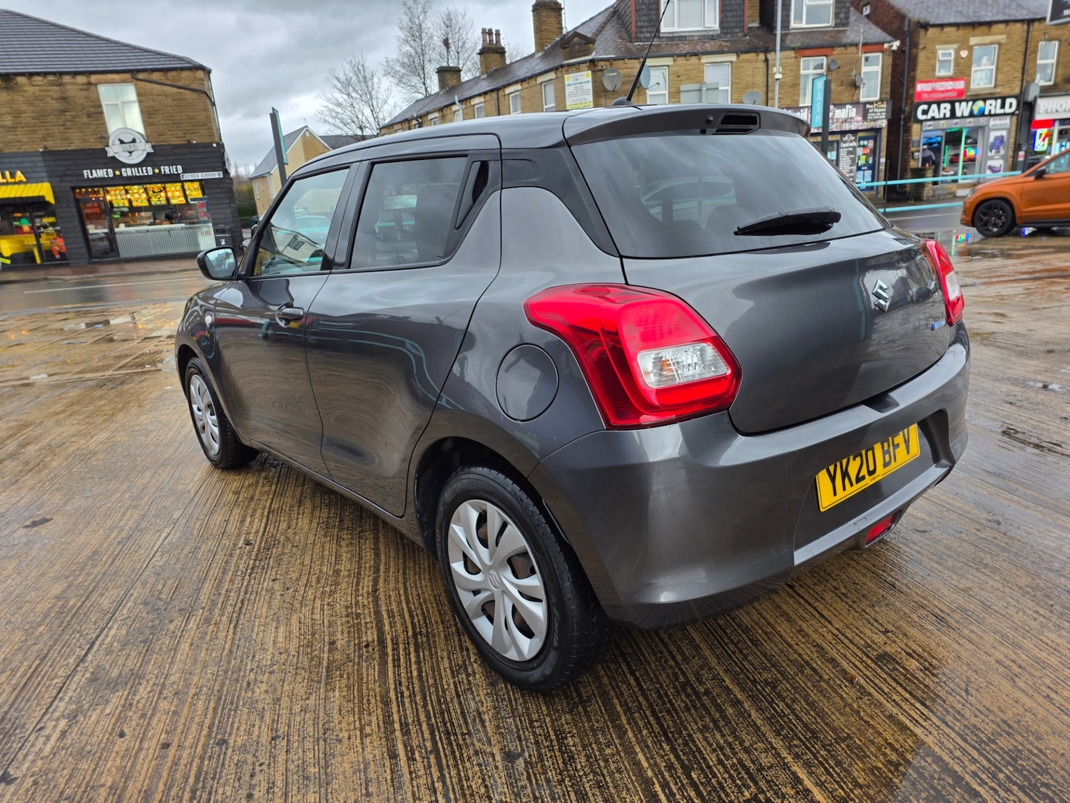 Used Suzuki Swift 2020 for sale - 76882003: Photo 8