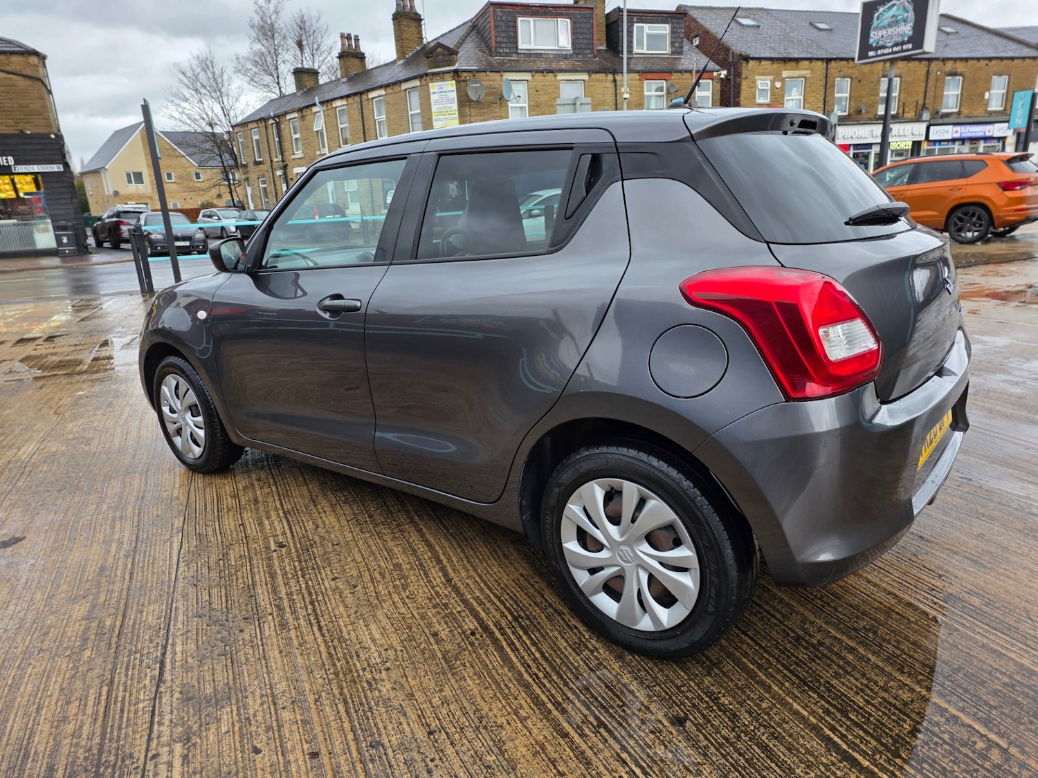 Used Suzuki Swift 2020 for sale - 76882003: Photo 9