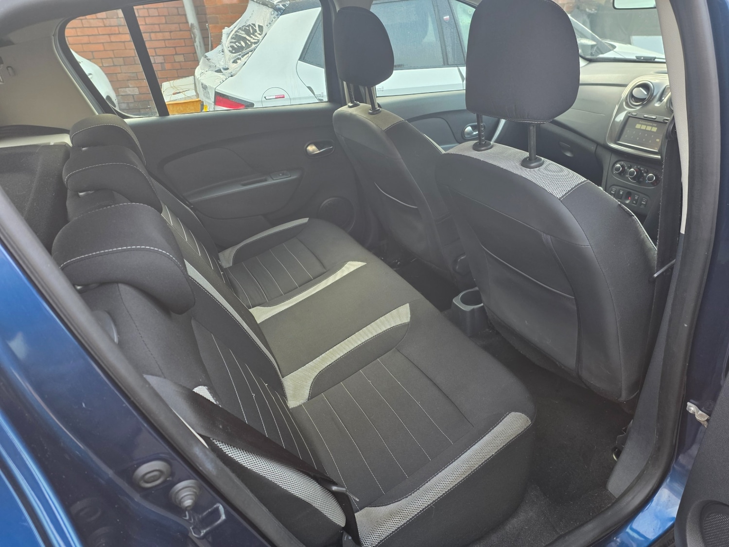 Used Dacia Sandero Stepway 2017 for sale - 77352179: Photo 19