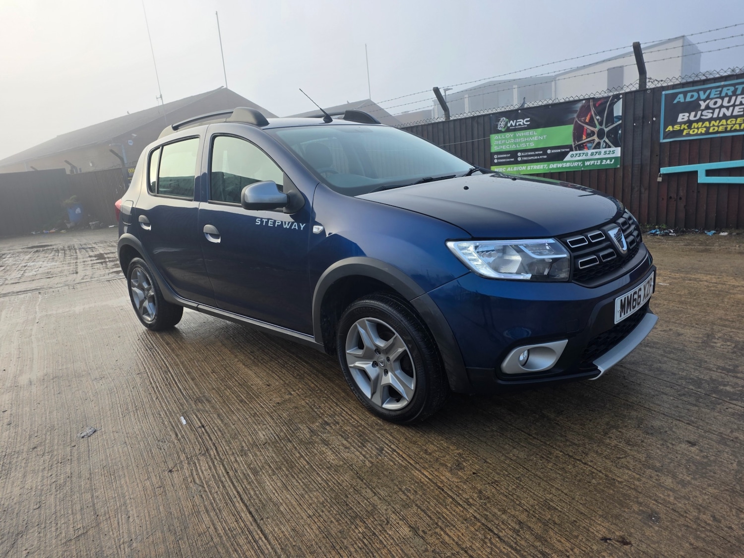 Used Dacia Sandero Stepway 2017 for sale - 77352179: Photo 2