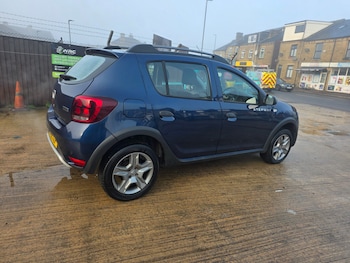 Used Dacia Sandero Stepway 2017 for sale - 77352179: Photo