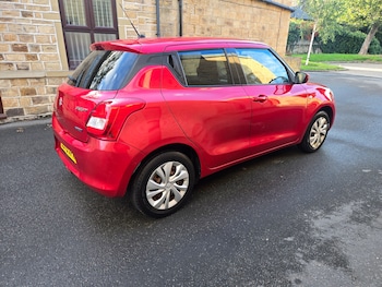 Used Suzuki Swift 2020 for sale - 76128000: Photo 4