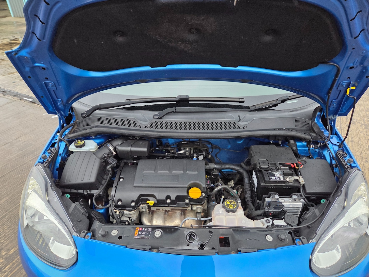 Used Vauxhall ADAM 2017 for sale - 76325859: Photo 14