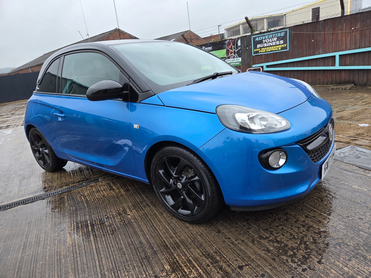 Used Vauxhall ADAM 2017 for sale - 76325859: Photo 2