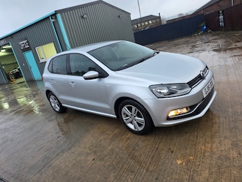 Used Volkswagen Polo 2016 for sale - 77303339: Photo