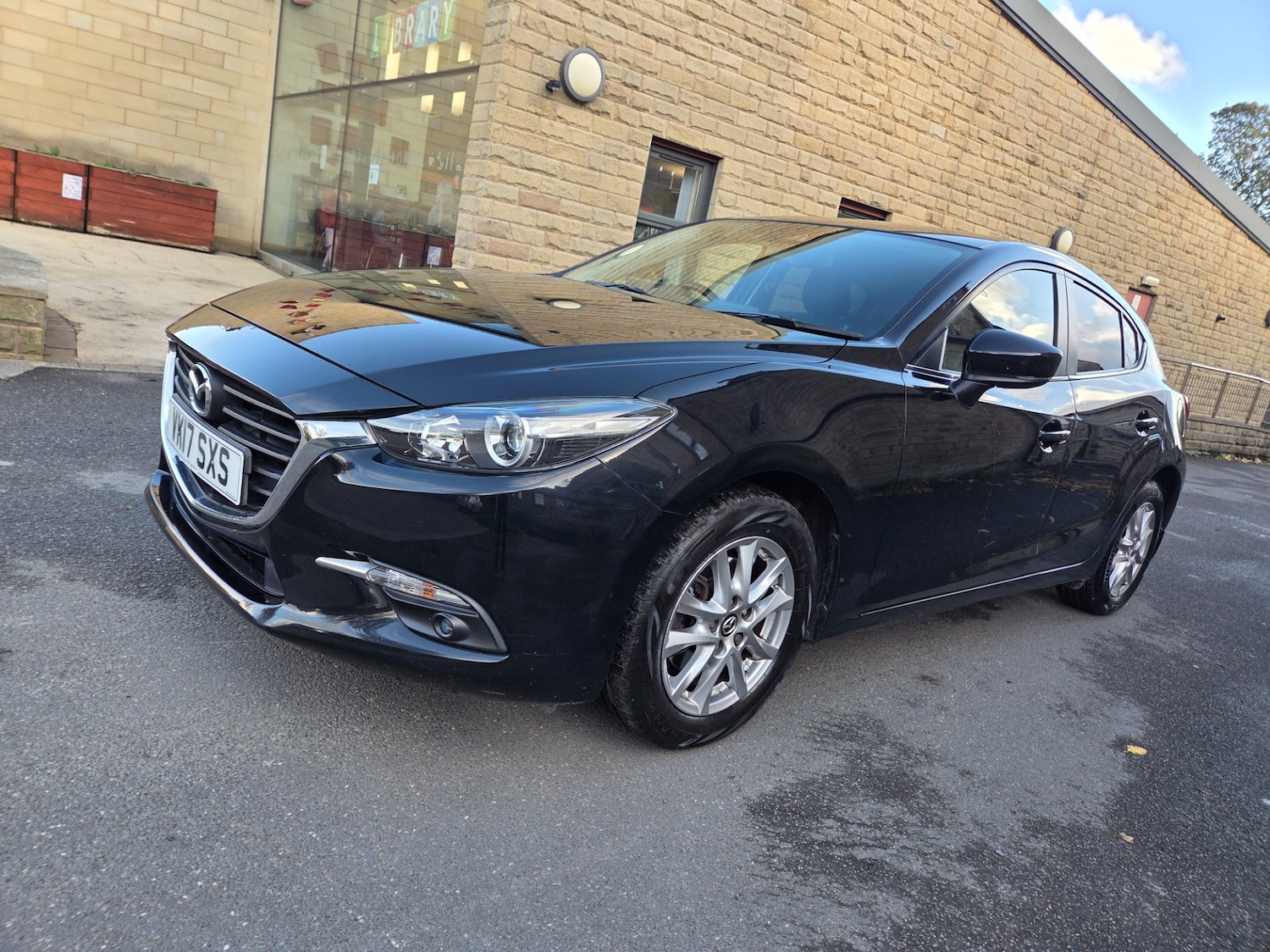 Used Mazda Mazda3 2017 for sale - 76455729: Photo 5