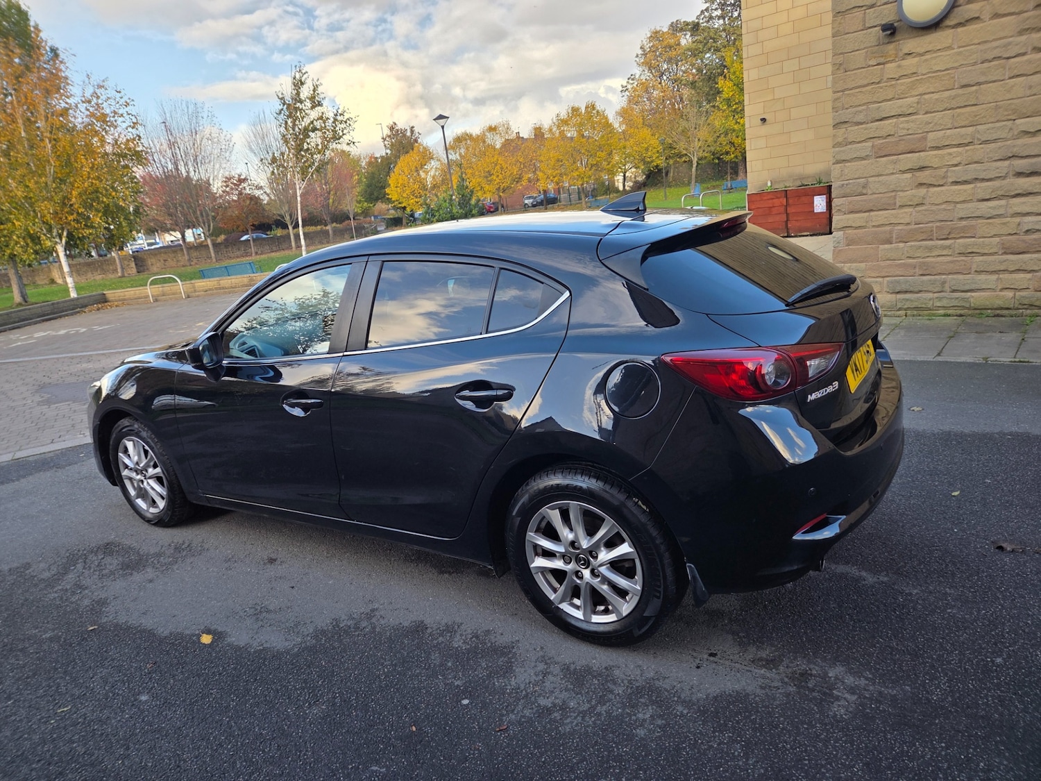 Used Mazda Mazda3 2017 for sale - 76455729: Photo 8