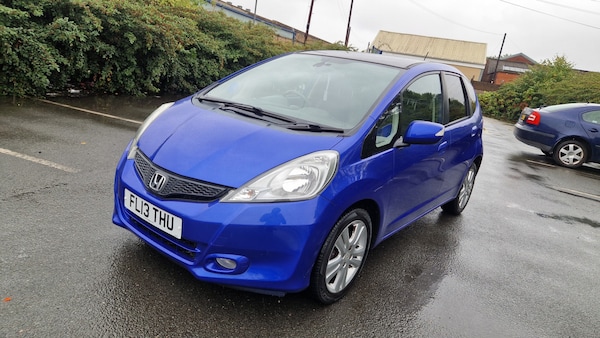 Used Honda Jazz 2013 for sale - 76064853: Photo 1