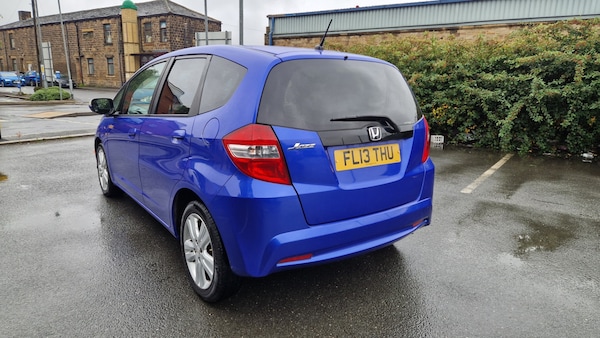 Used Honda Jazz 2013 for sale - 76064853: Photo 6