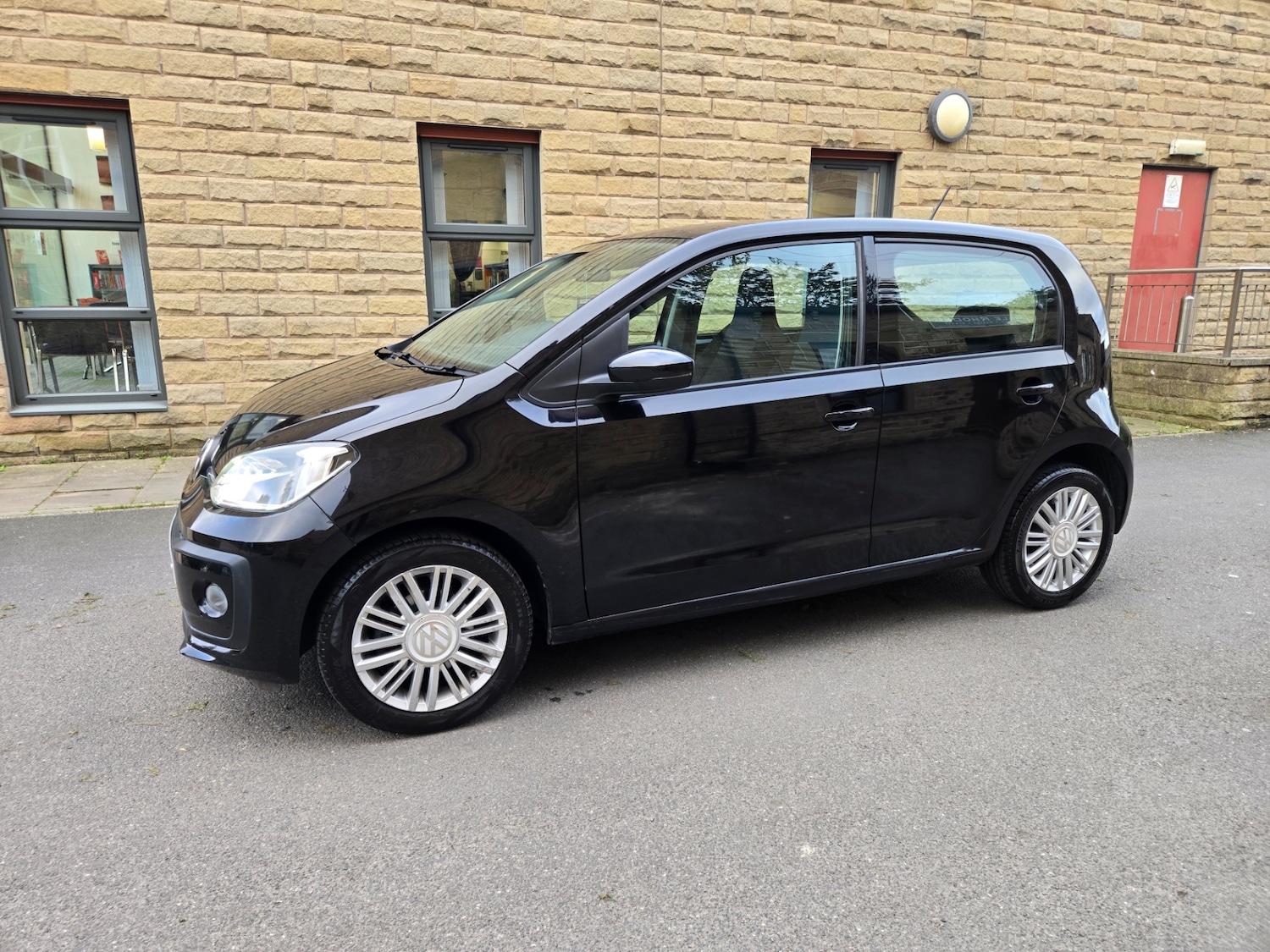 Used Volkswagen up! 2020 for sale - 76225436: Photo 11