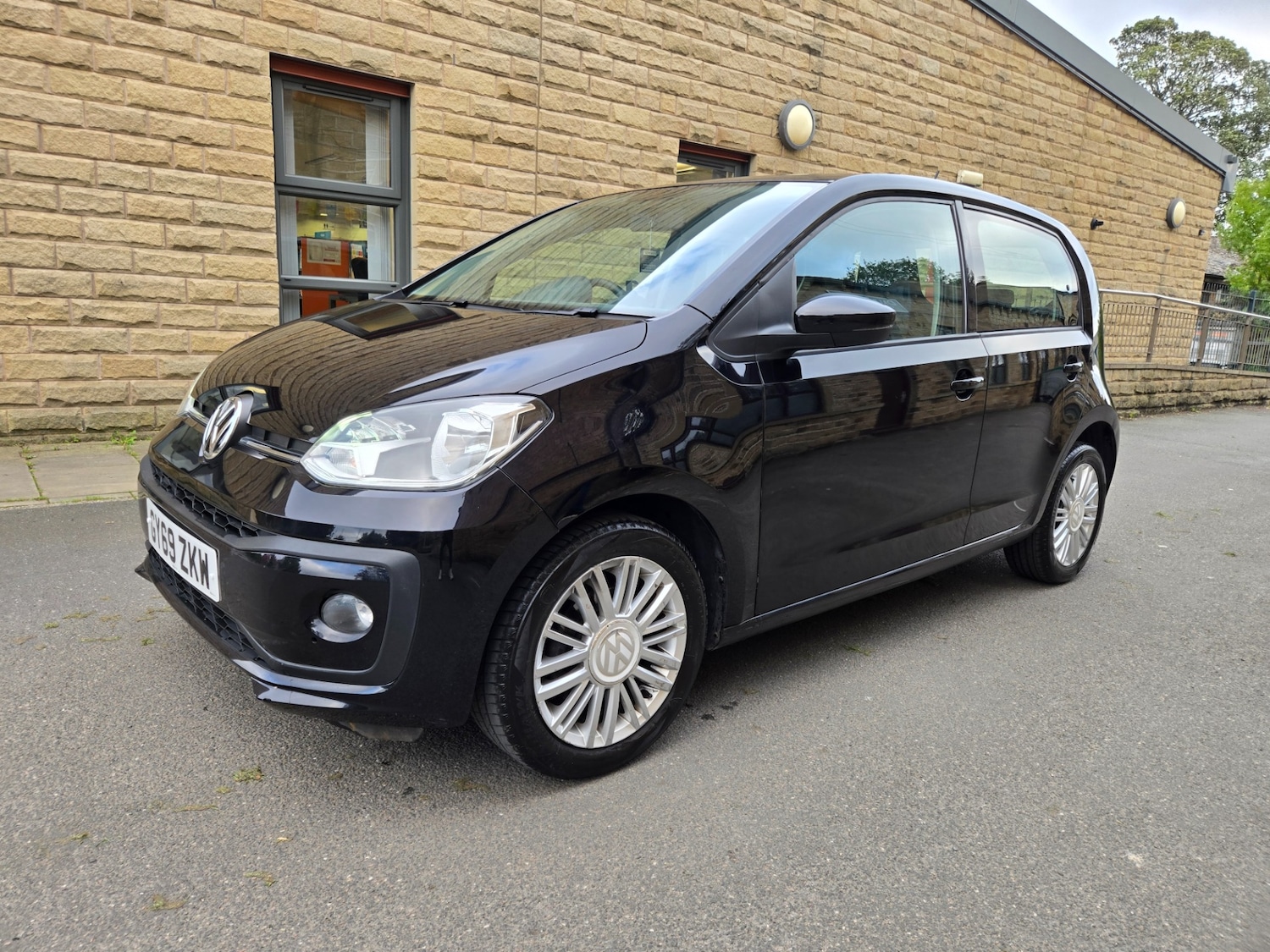 Used Volkswagen up! 2020 for sale - 76225436: Photo 14