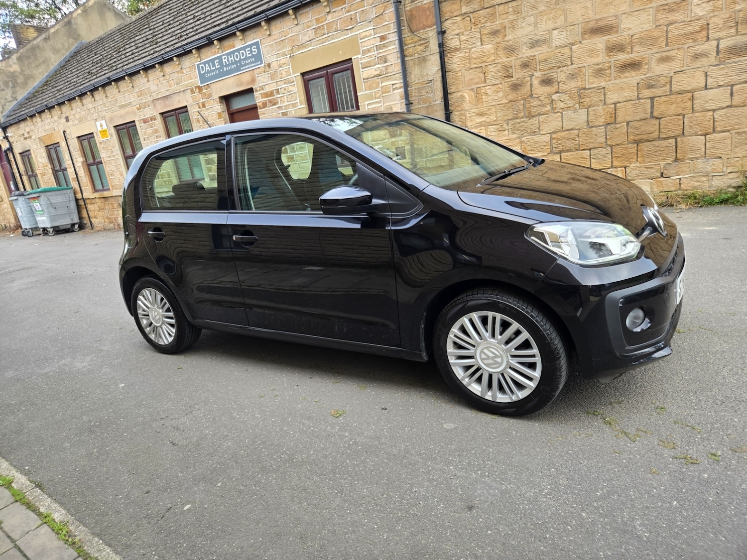 Used Volkswagen up! 2020 for sale - 76225436: Photo 3