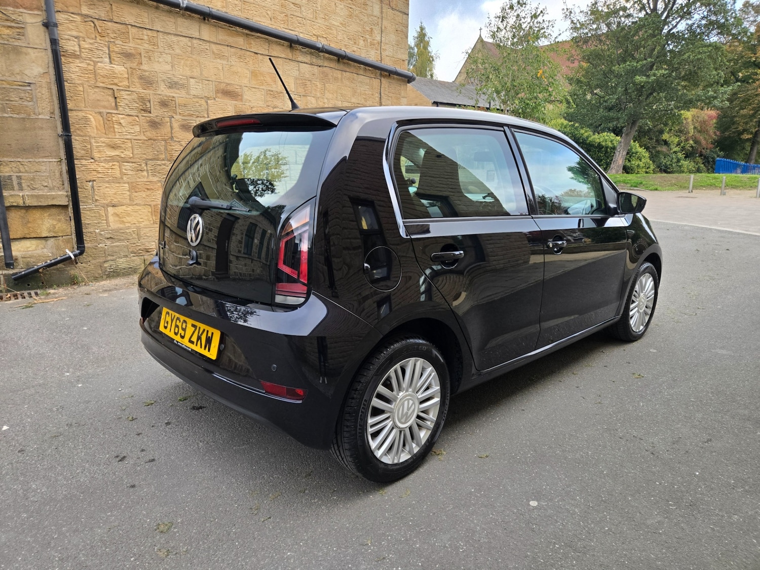 Used Volkswagen up! 2020 for sale - 76225436: Photo 6