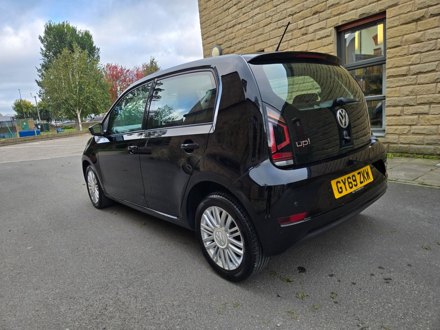 Used Volkswagen up! 2020 for sale - 76225436: Photo 9