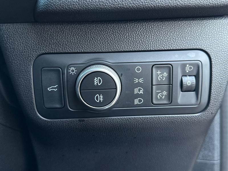 Used Ford Kuga 2022 for sale - 77048105: Photo 32