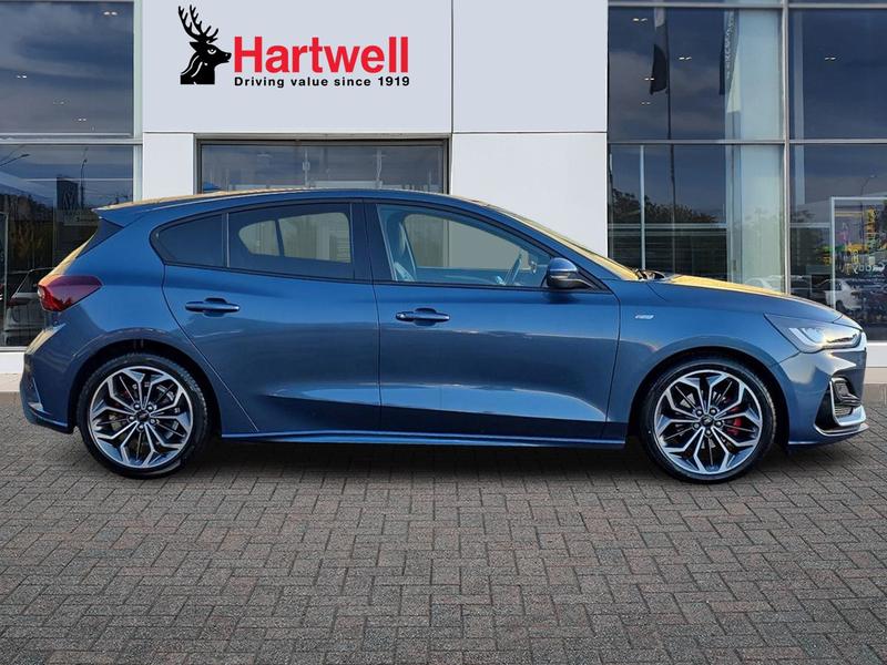 Used Ford Focus 2022 for sale - 76744331: Photo 2