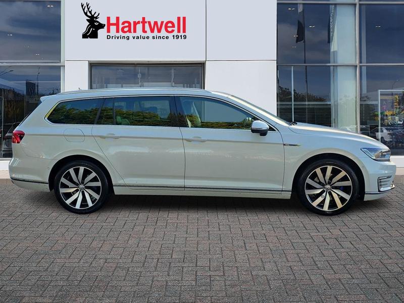 Used Volkswagen Passat 2018 for sale - 76796982: Photo 2