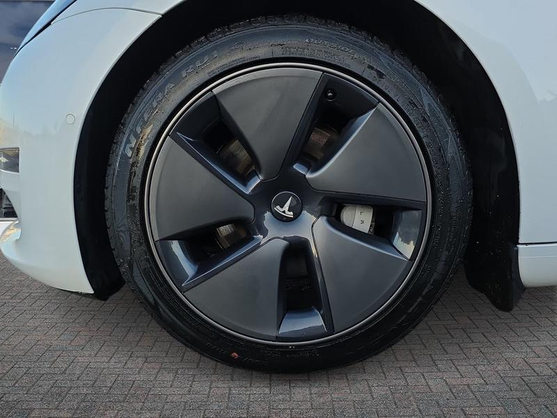 Used Tesla Model 3 2021 for sale - 76738757: Photo 10