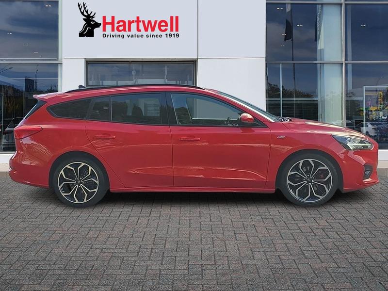 Used Ford Focus 2021 for sale - 76690996: Photo 2