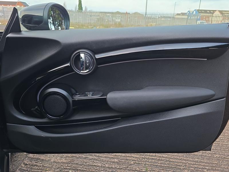 Used MINI Hatch 2022 for sale - 76744571: Photo 31