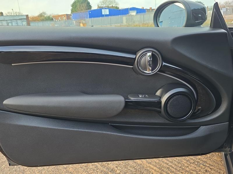 Used MINI Hatch 2022 for sale - 76744571: Photo 32