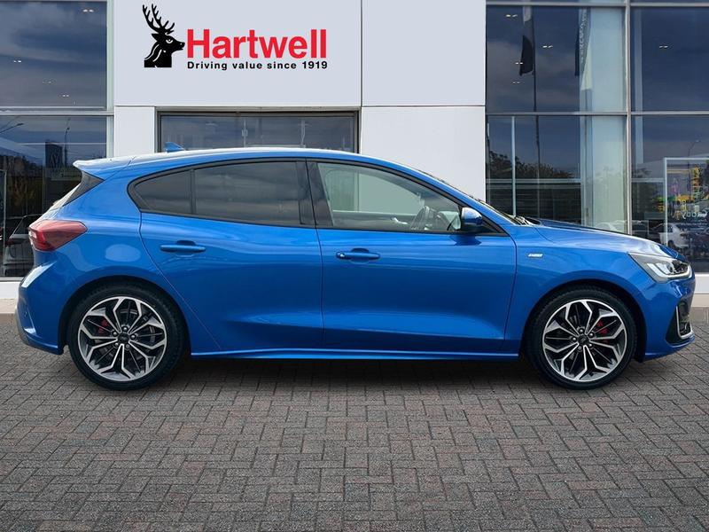 Used Ford Focus 2022 for sale - 76690981: Photo 2