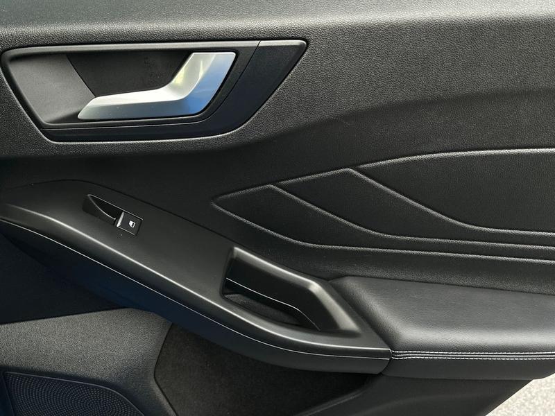 Used Ford Focus 2022 for sale - 76690981: Photo 33