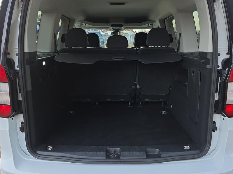 Used Ford Grand Tourneo Connect 2022 for sale - 77225794: Photo 19