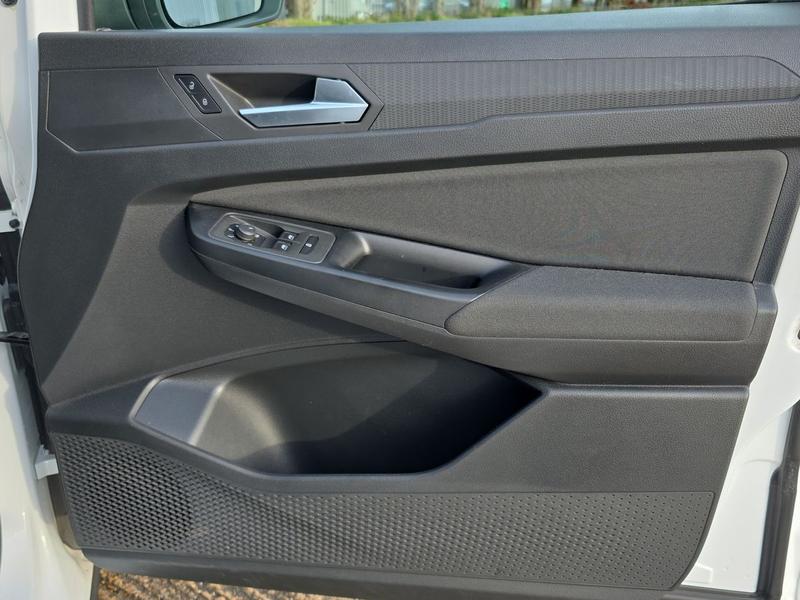 Used Ford Grand Tourneo Connect 2022 for sale - 77225794: Photo 31