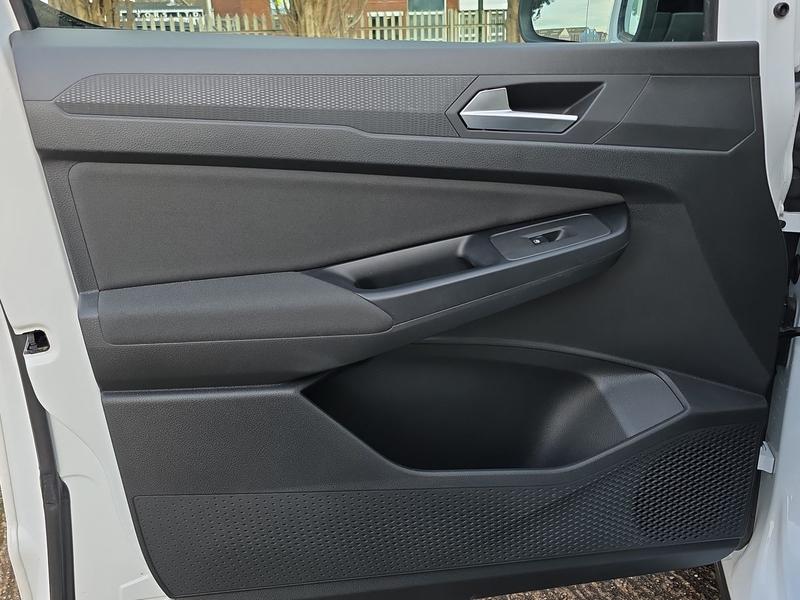 Used Ford Grand Tourneo Connect 2022 for sale - 77225794: Photo 32