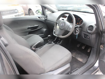 Used Vauxhall Corsa 2011 for sale - 78946128: Photo