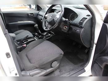 Used Mitsubishi L200 2015 for sale - 79106446: Photo