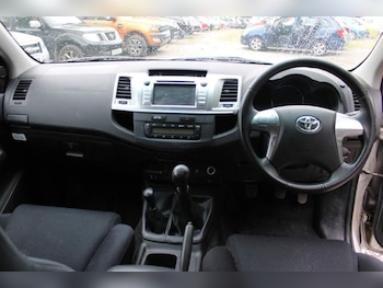 Used Toyota Hilux 2014 for sale - 78946652: Photo